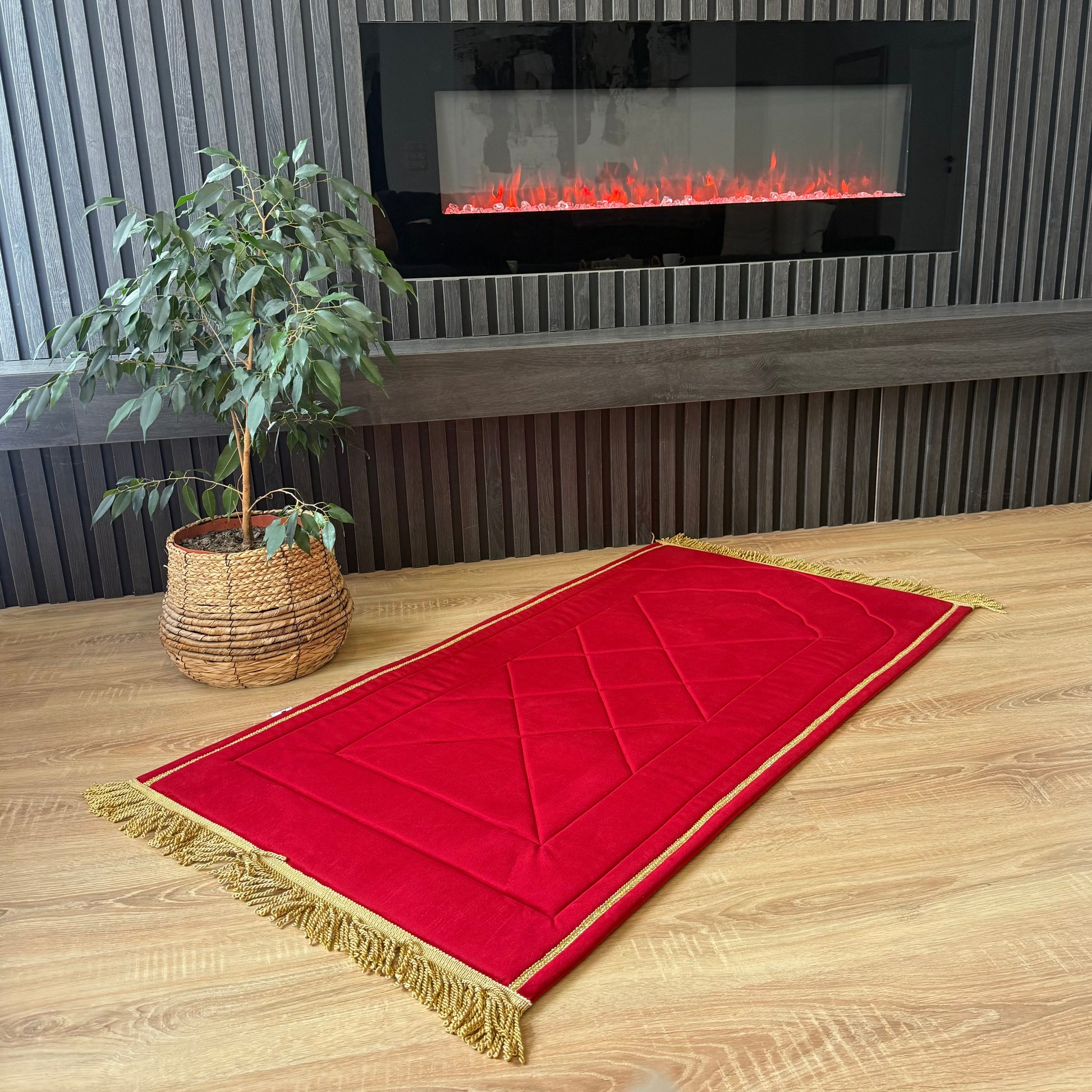 Antracit sedžada za namaz sa zlatnim detaljima

Zelena sedžada za molitvu sa geometrijskim uzorcima

Crvena luksuzna serdžade za klanjanje

Plava mekana serdžada za namaz

Bež sedžada za molitvu sa tradicionalnim motivima

Serdžade za namaz, izrađena u Bosni i Hercegovina

 serdžada za klanjanje sa dekorativnim detaljima

Sedžade za molitvu, pogodna za kućnu upotrebu

Siva luksuzna sedzade za namaz sa elegantnim dezenom