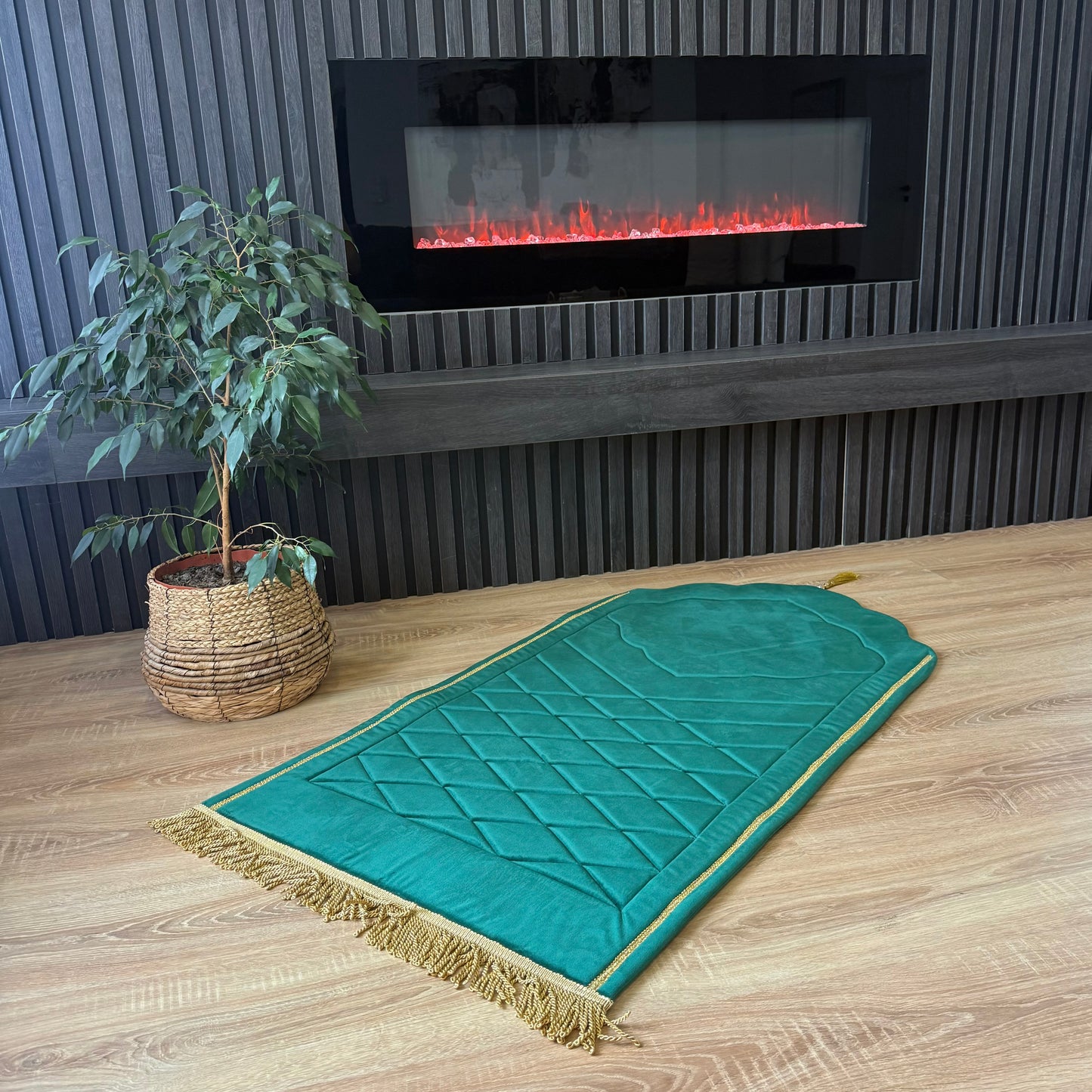 Premium Tamno Zelena Spužvasta Sedžada Model B