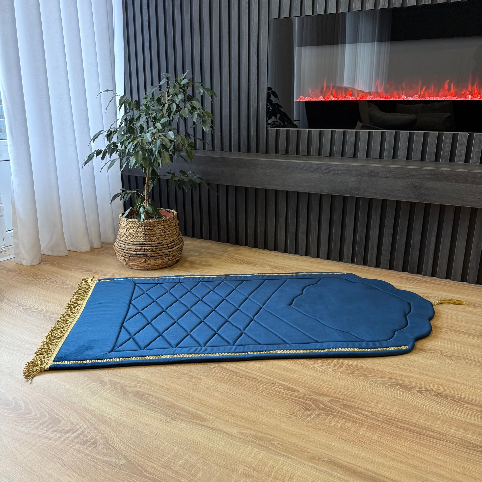 Antracit sedžada za namaz sa zlatnim detaljima

Zelena sedžada za molitvu sa geometrijskim uzorcima

Crvena luksuzna serdžade za klanjanje

Plava mekana serdžada za namaz

Bež sedžada za molitvu sa tradicionalnim motivima

Serdžade za namaz, izrađena u Bosni i Hercegovina

 serdžada za klanjanje sa dekorativnim detaljima

Sedžade za molitvu, pogodna za kućnu upotrebu

Siva luksuzna sedzade za namaz sa elegantnim dezenom
