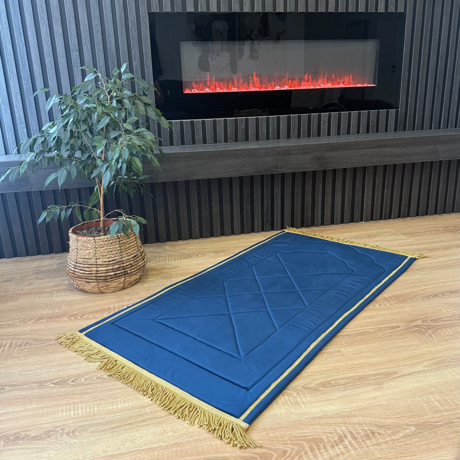 Antracit sedžada za namaz sa zlatnim detaljima

Zelena sedžada za molitvu sa geometrijskim uzorcima

Crvena luksuzna serdžade za klanjanje

Plava mekana serdžada za namaz

Bež sedžada za molitvu sa tradicionalnim motivima

Serdžade za namaz, izrađena u Bosni i Hercegovina

 serdžada za klanjanje sa dekorativnim detaljima

Sedžade za molitvu, pogodna za kućnu upotrebu

Siva luksuzna sedzade za namaz sa elegantnim dezenom, serdzade, serdžade