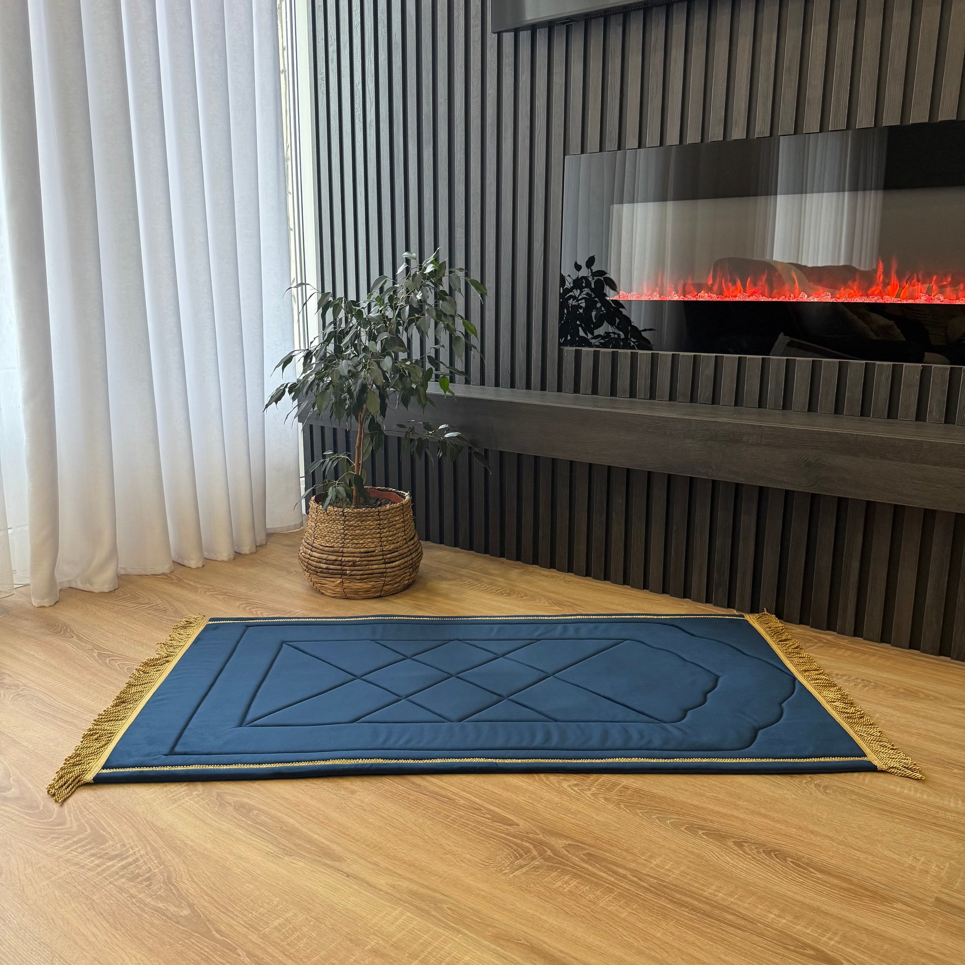 Antracit sedžada za namaz sa zlatnim detaljima

Zelena sedžada za molitvu sa geometrijskim uzorcima

Serdzada, serdzade, sejjade

Crvena luksuzna serdžade za klanjanje

Plava mekana serdžada za namaz

Bež sedžada za molitvu sa tradicionalnim motivima

Serdžade za namaz, izrađena u Bosni i Hercegovina

 serdžada za klanjanje sa dekorativnim detaljima

Sedžade za molitvu, pogodna za kućnu upotrebu

Siva luksuzna sedzade za namaz sa elegantnim dezenom
