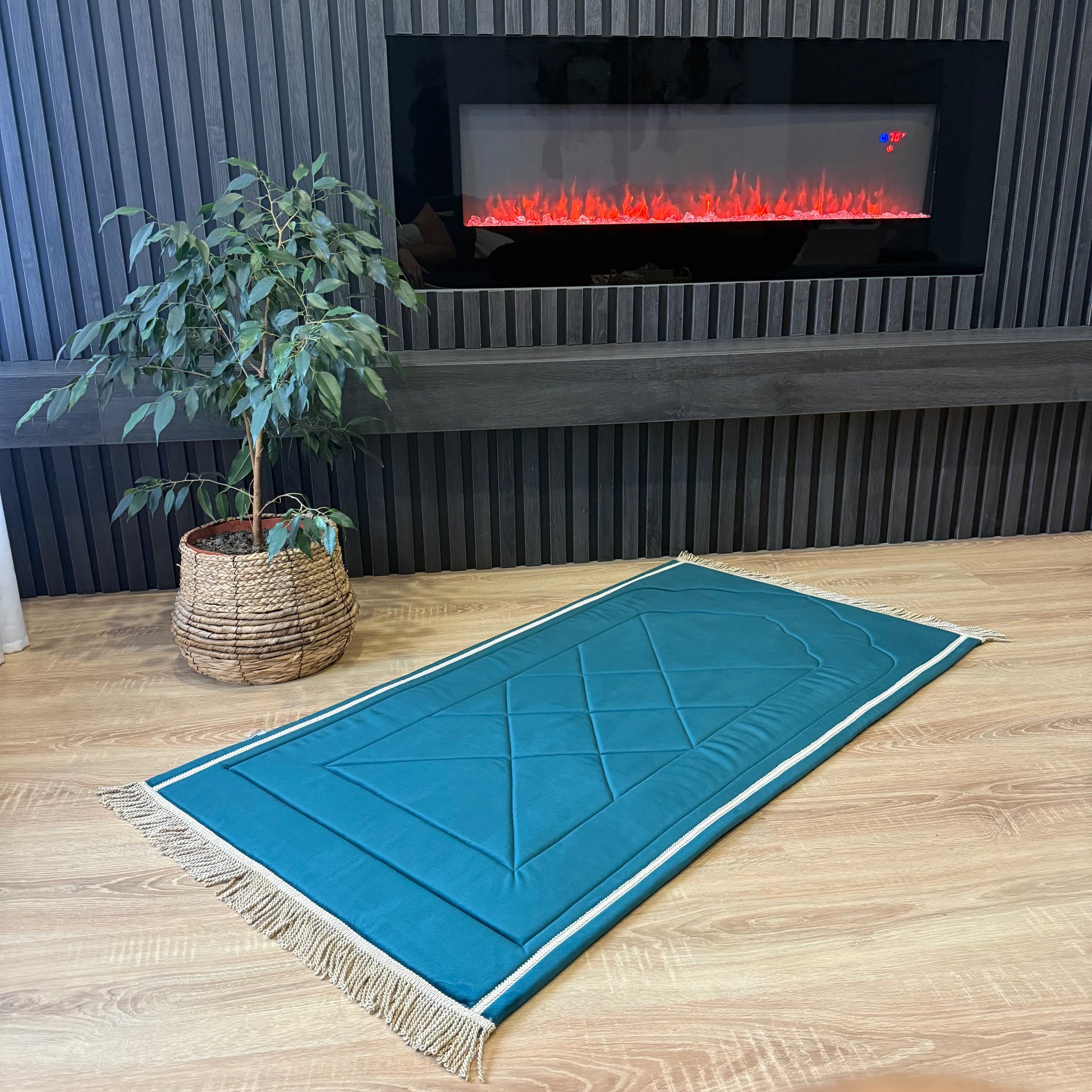 Antracit sedžada za namaz sa zlatnim detaljima

Zelena sedžada za molitvu sa geometrijskim uzorcima

Crvena luksuzna serdžade za klanjanje

Plava mekana serdžada za namaz

Bež sedžada za molitvu sa tradicionalnim motivima

Serdžade za namaz, izrađena u Bosni i Hercegovina

 serdžada za klanjanje sa dekorativnim detaljima

Sedžade za molitvu, pogodna za kućnu upotrebu

Siva luksuzna sedzade za namaz sa elegantnim dezenom
