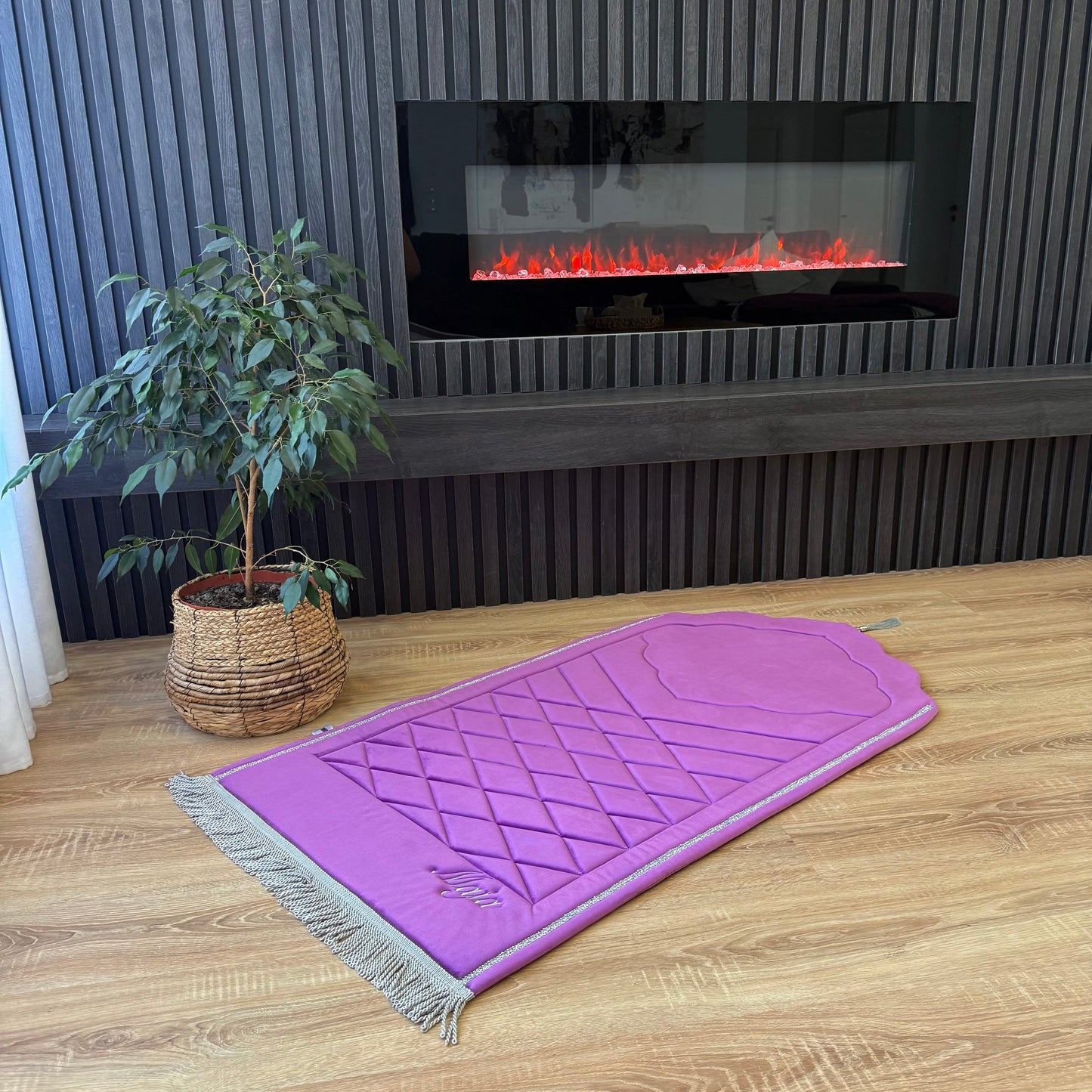 “ Plava sedžada za namaz sa zlatnim detaljima

Zelena sedžada za molitvu sa geometrijskim uzorcima

Crvena luksuzna serdžade za klanjanje

Ljubicasta mekana serdžada za namaz

Bež sedžada za molitvu sa tradicionalnim motivima

Serdžade za namaz, izrađena u Bosni i Hercegovina

 serdžada za klanjanje sa dekorativnim detaljima

Sedžade za molitvu, pogodna za kućnu upotrebu

Siva luksuzna sedzade za namaz sa elegantnim dezenom

sedzada klanjanje, sedzade, serdzade, sedžade, sedžade, sedzada, sedžada, prostirka